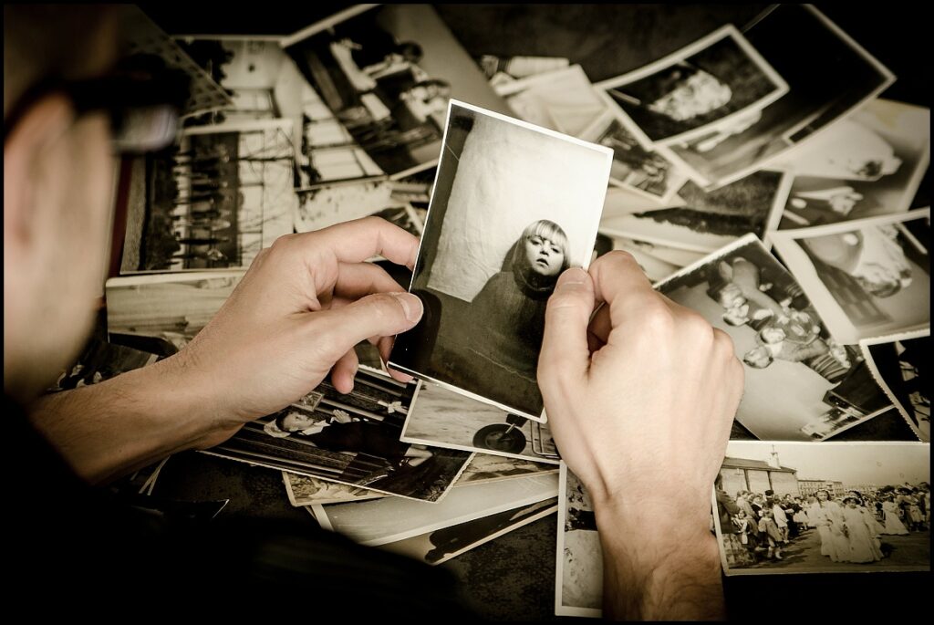 Tisk fotografií, tisk fotek, Vyvolání fotografií, fotografie do alba, fotografie polaroid, fotografie do peněženky, fotografie na průkazku,Nové Město na Moravě,Žďár nad Sázavou,Vysočina