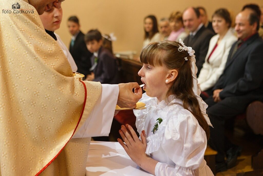 svaté přijímání 124