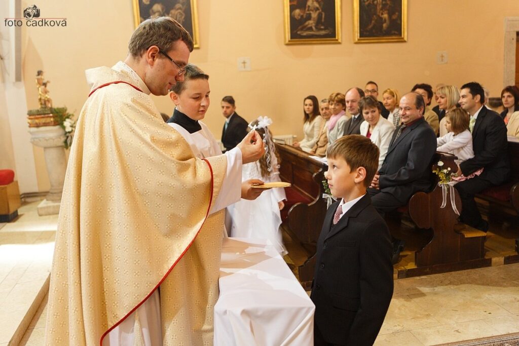 svaté přijímání 126