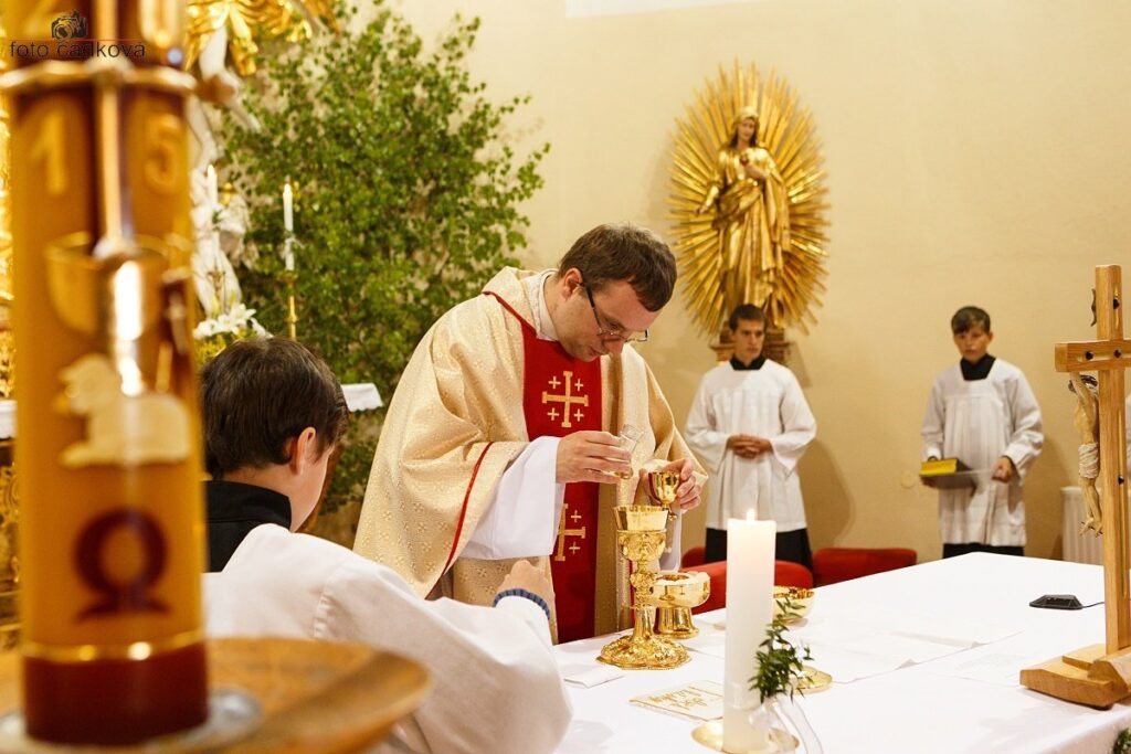 svaté přijímání 137