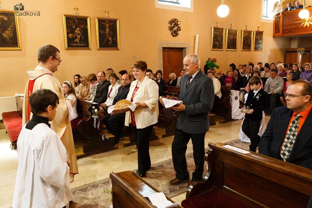 svaté přijímání 140