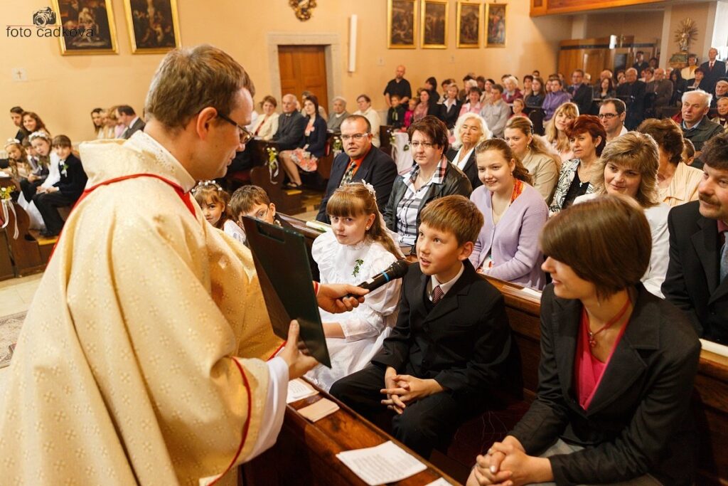 svaté přijímání 154