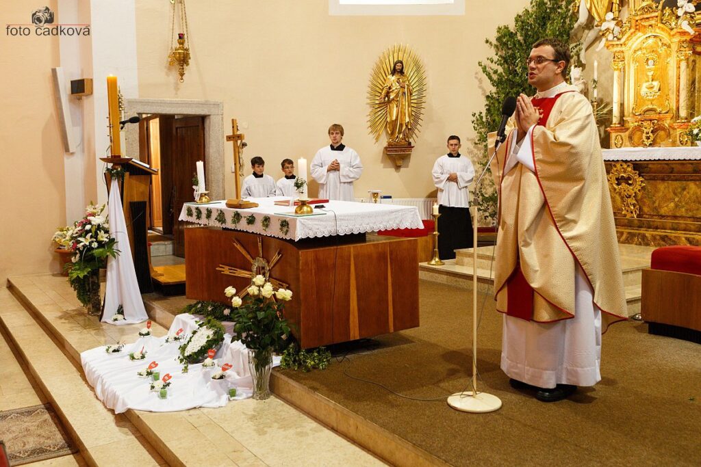 svaté přijímání 157