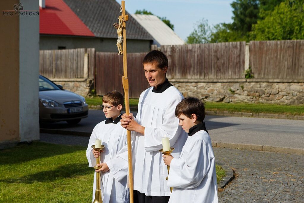 svaté přijímání 181